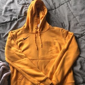 Women’s Small Nike Sweatshirt